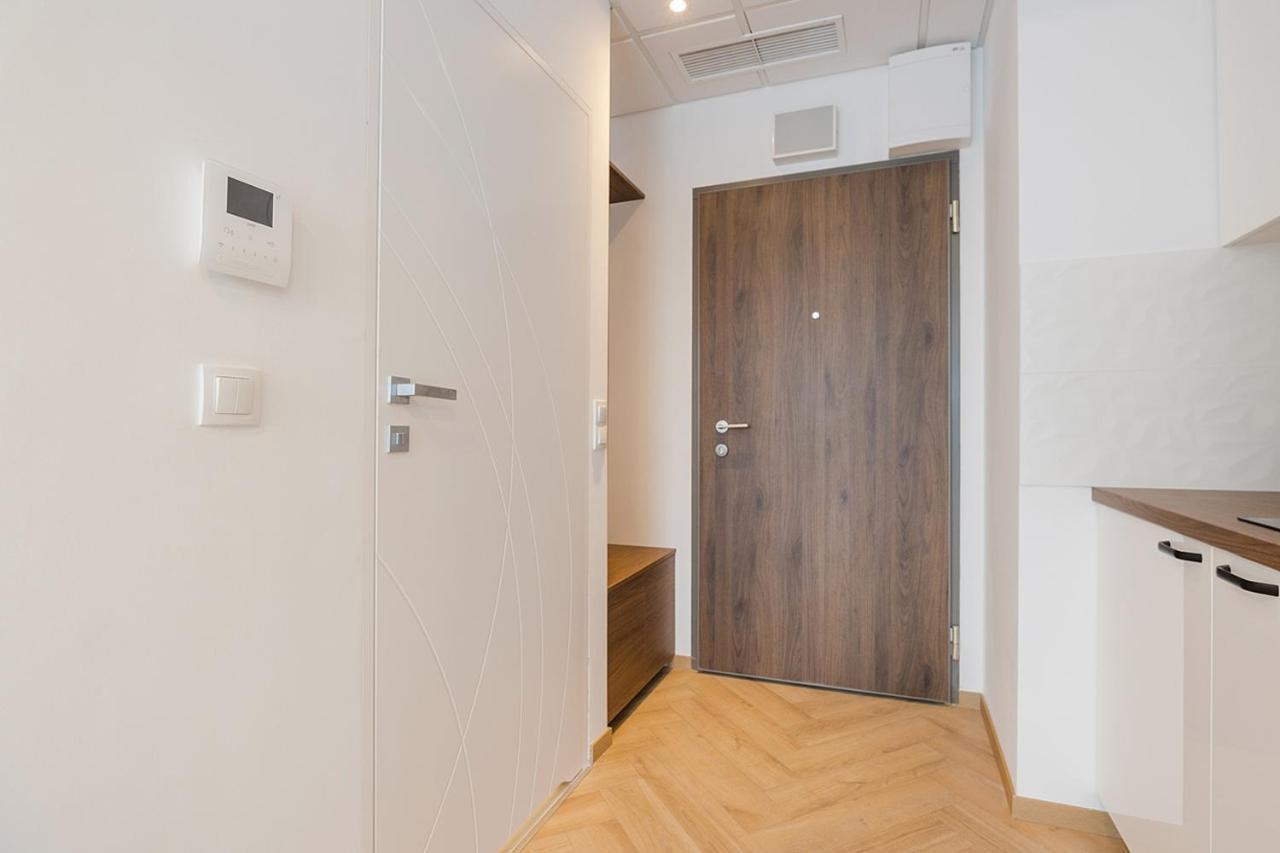 Kasprzaka 29 - Bezplatny Parking - Free Parking - Piekny Widok Na Centrum Miasta - Duzy Balkon - Smart Tv 55 Cali - Wifi - Better Rental Warszawa Exteriör bild