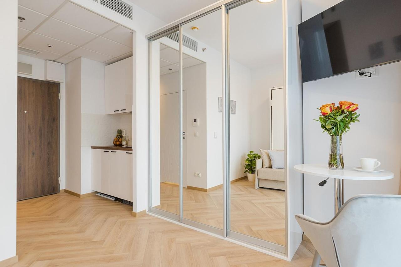 Kasprzaka 29 - Bezplatny Parking - Free Parking - Piekny Widok Na Centrum Miasta - Duzy Balkon - Smart Tv 55 Cali - Wifi - Better Rental Warszawa Exteriör bild